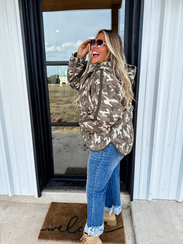 Peyton Puffer Jacket - Camo