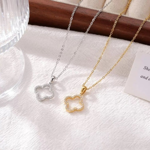 Clover Necklace - Silver