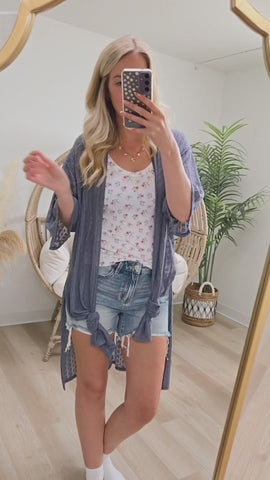 Picturesque Moments Kimono