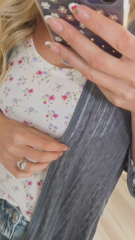 Picturesque Moments Kimono